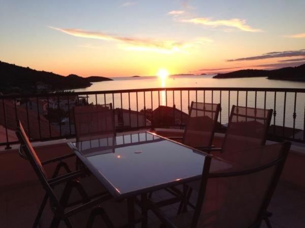 Apartments By The Sea Razanj, Rogoznica - 11347 Kültér fotó