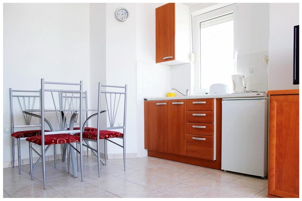 Apartments By The Sea Razanj, Rogoznica - 11347 Kültér fotó